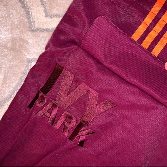 IVY PARK Adidas Satin Twill Burgundy Gorpcore Jumpsuit Size XL - Picture 10 of 11